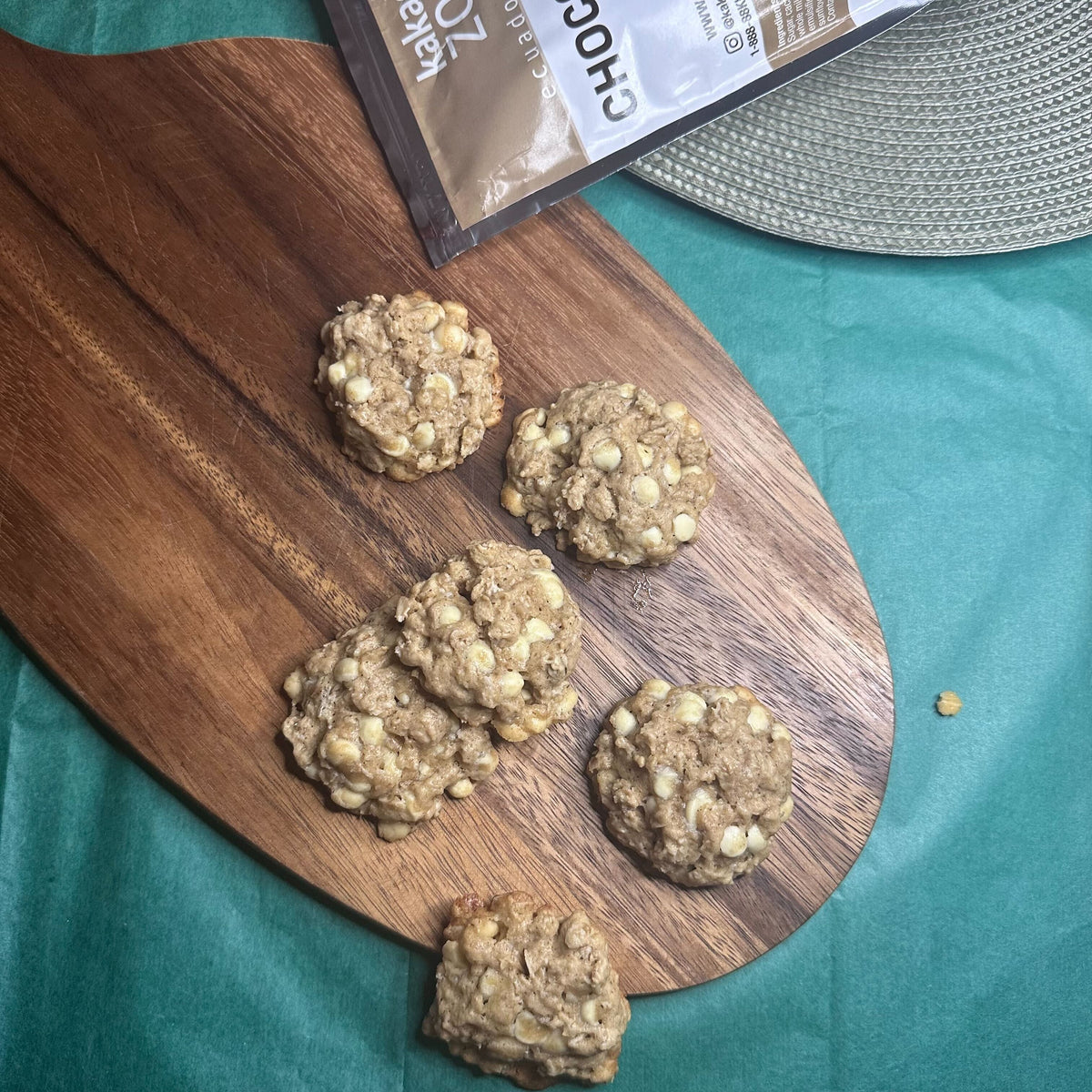 Healthy Gingerbread Oatmeal Cookies